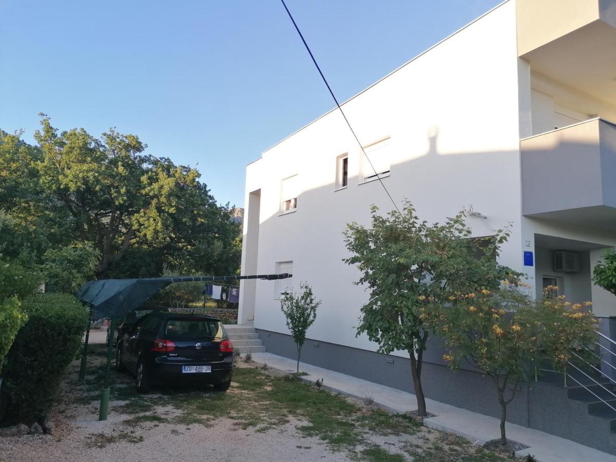 Apartments Lota Starigrad Paklenica Εξωτερικό φωτογραφία