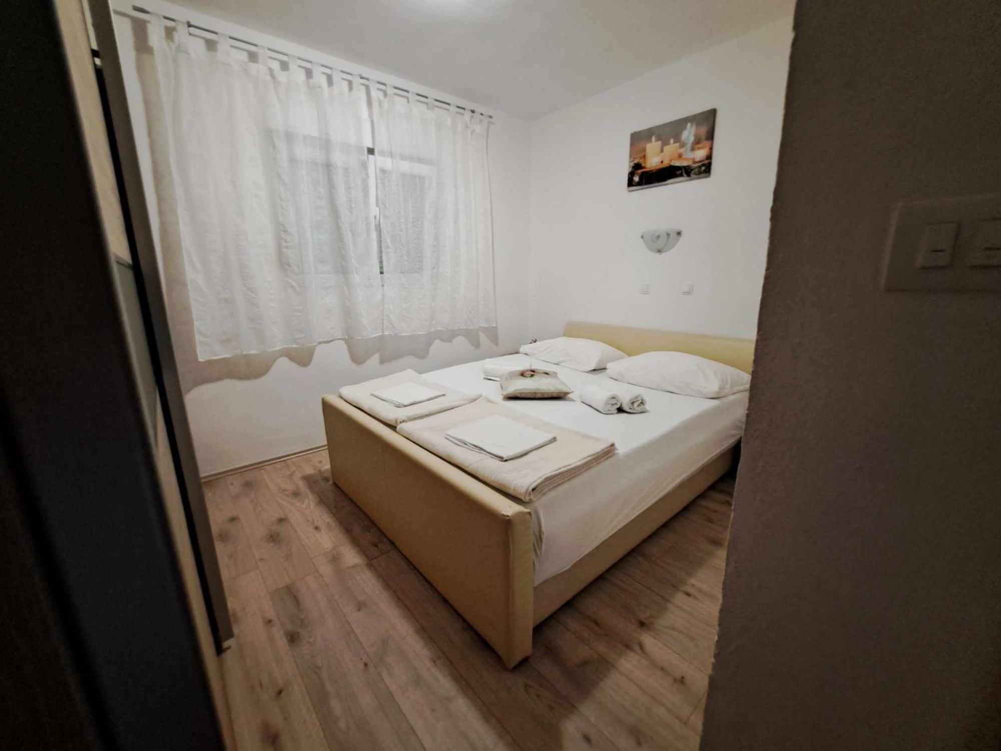 Apartments Lota Starigrad Paklenica Εξωτερικό φωτογραφία
